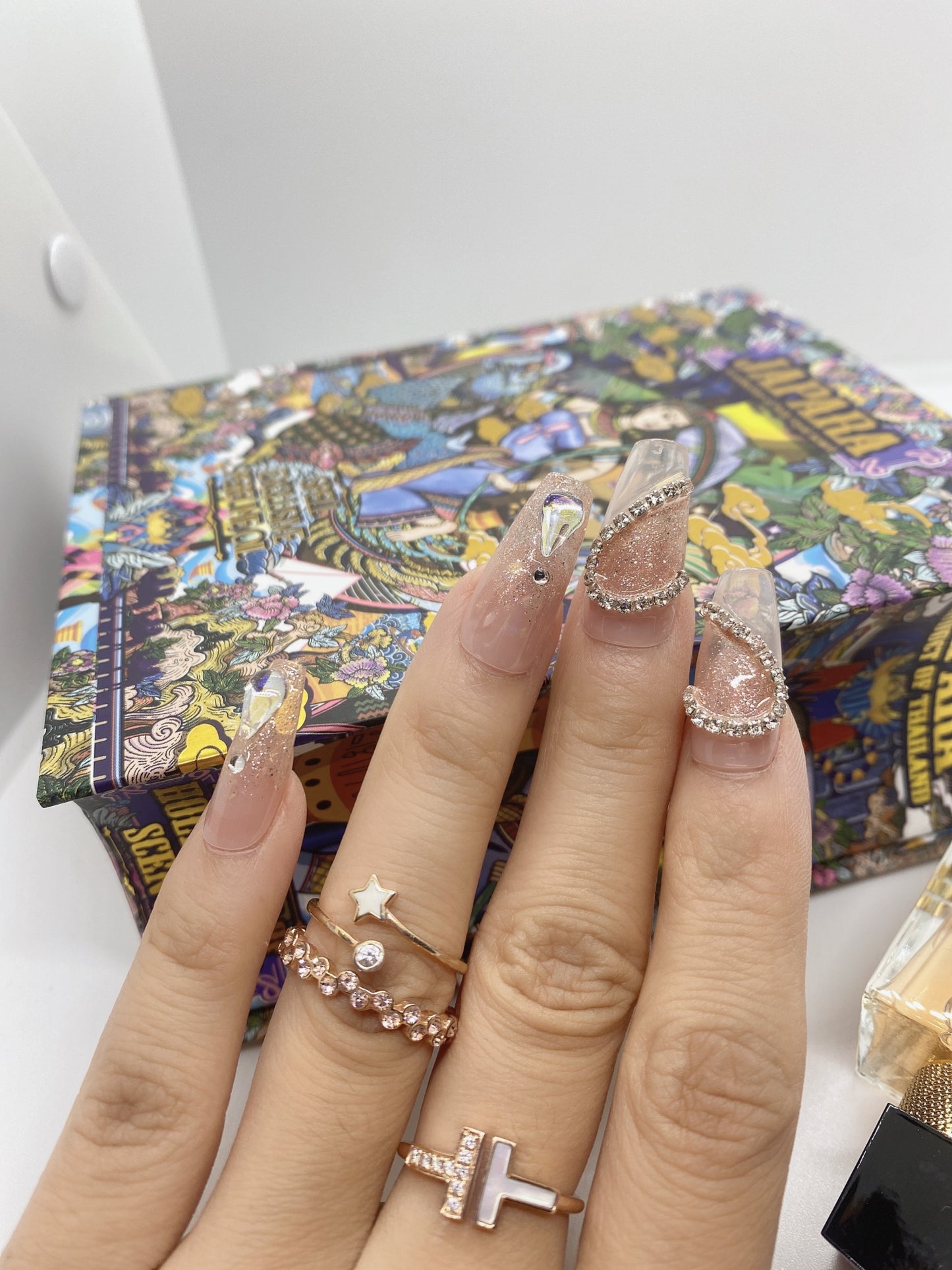 10 pcs customized hand painted coffin fake press on nail luxury flash heart style diamond crystal Rhinestones for party