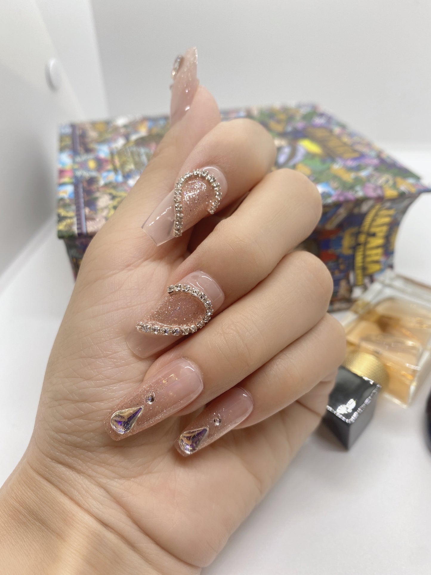 10 pcs customized hand painted coffin fake press on nail luxury flash heart style diamond crystal Rhinestones for party