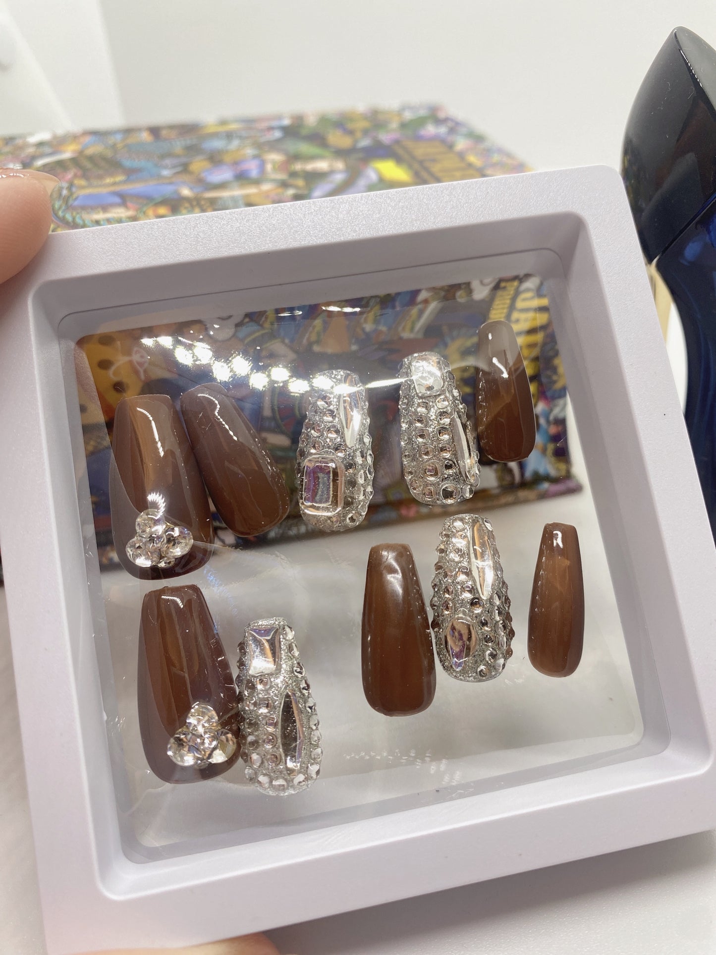 Shine like Diamond Press on nails