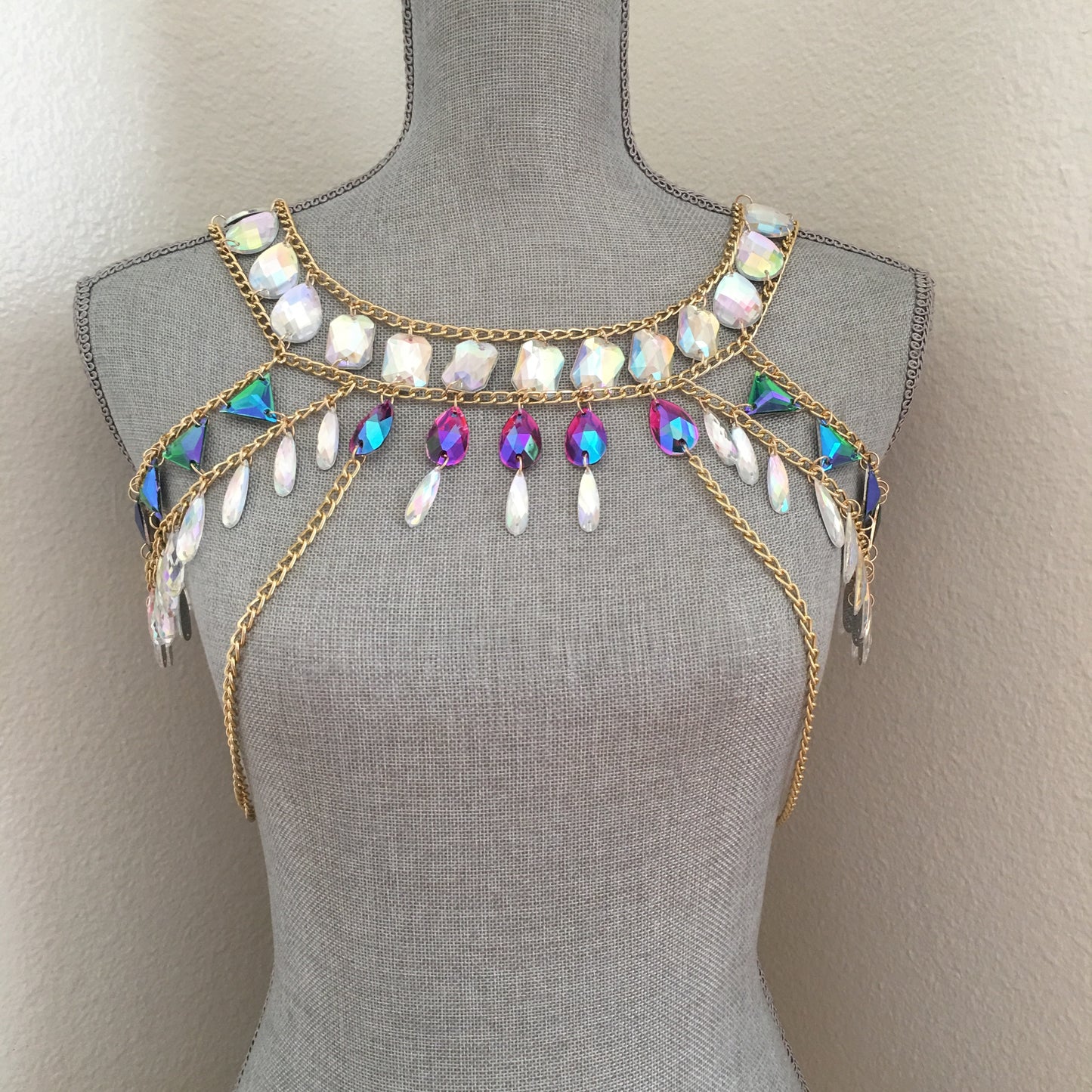 LARA SHOULDER CHAIN