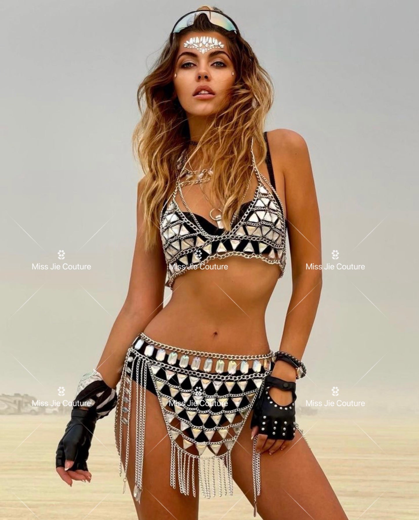 GiGi chain Skirt. Available in color silver, gold, black chain