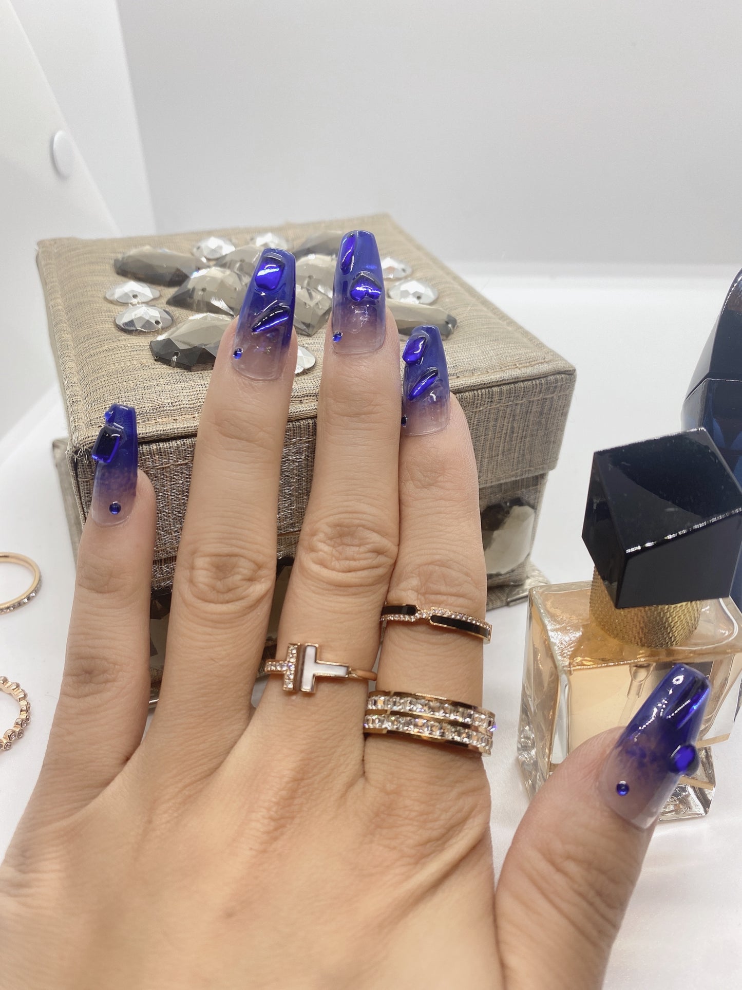 10 pcs luxury Customized hand painted fake nail coffin press on nail Klein blue with flash diamond crystal Rhinestones