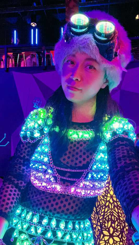 LED Elsa Chain Top